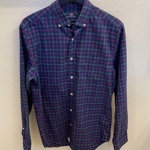 Vineyard vines classic fit shirt